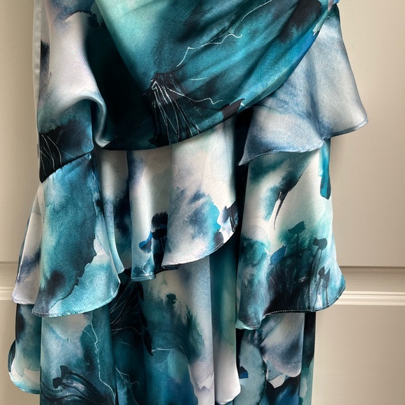 Theia couture watercolour evening dress. 3/4 length. - Picture 4 of 4